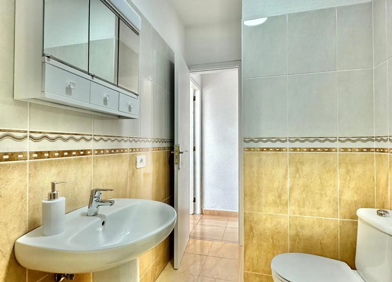 Sunbeach Apartment Arona